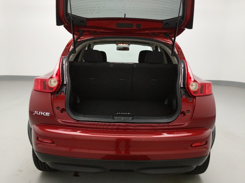 2012 Nissan JUKE - Trunk