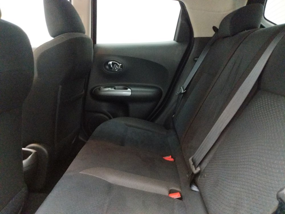 2012 Nissan JUKE - Driver Rear Seat