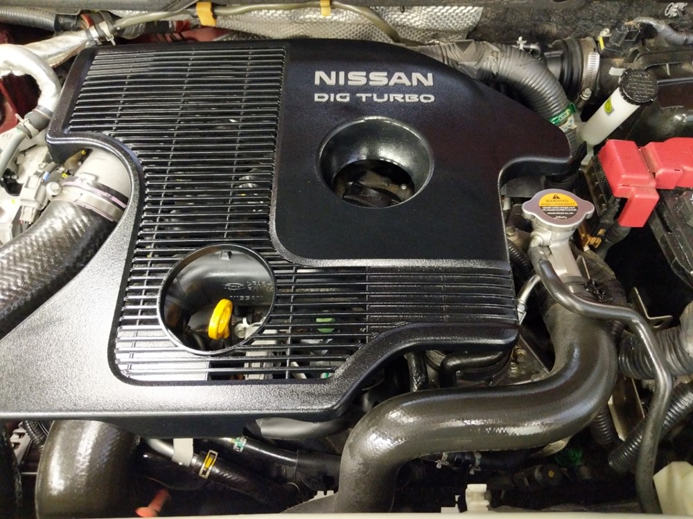 2012 Nissan JUKE - Engine