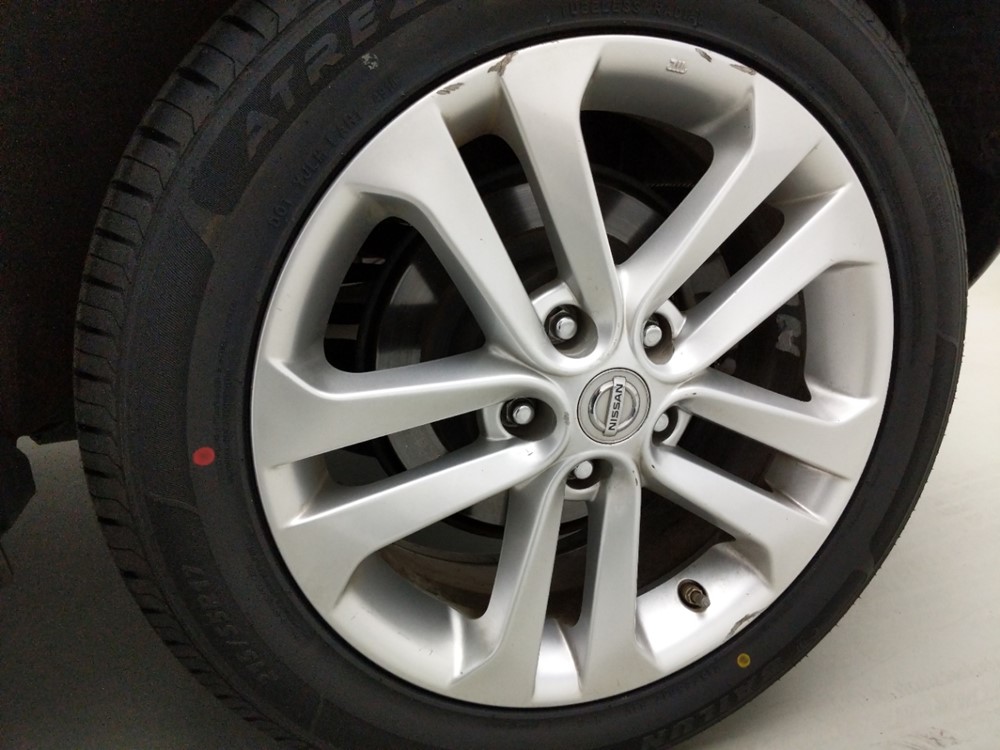 2012 Nissan JUKE - Wheel