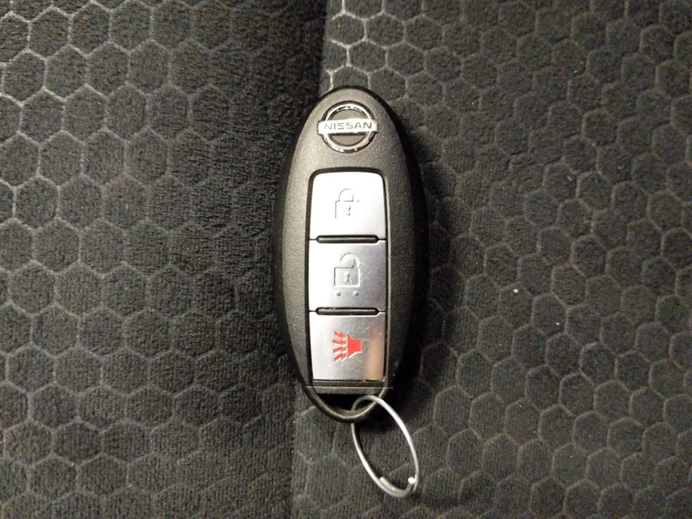 2012 Nissan JUKE - Keys