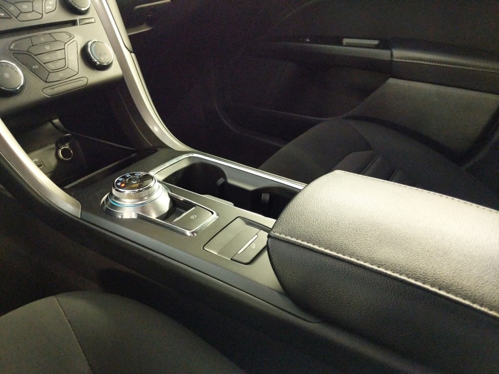 2017 Ford Fusion - Center Console/Cup Holders