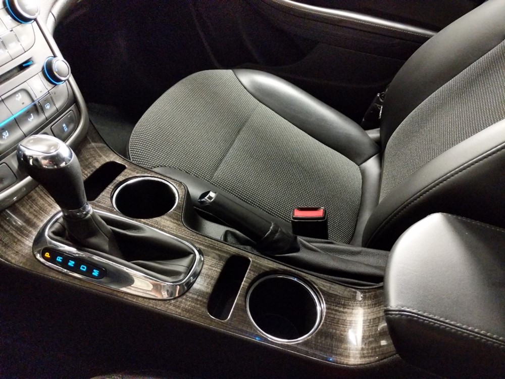 2016 Chevrolet Malibu - Center Console/Cup Holders