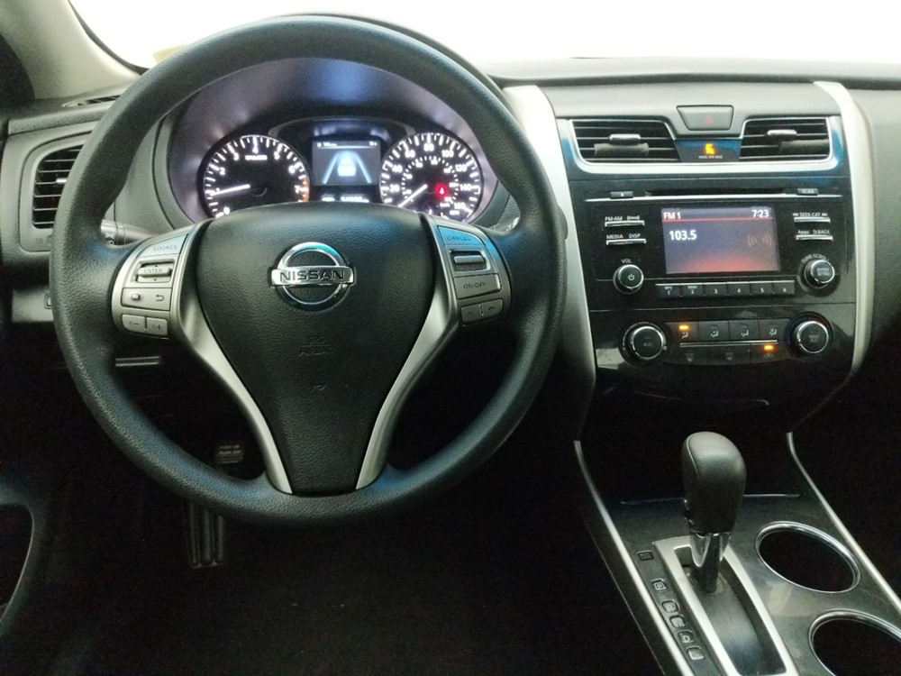 2014 Nissan Altima - Driver Dash