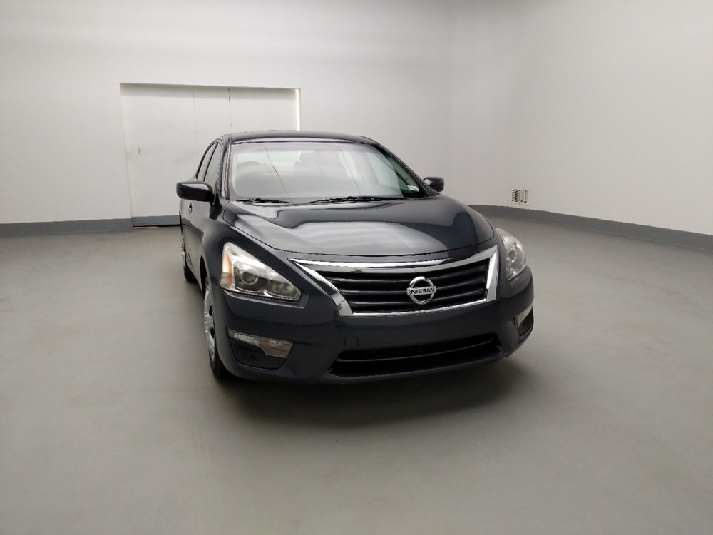 2013 Nissan Altima - Passenger Front Hood