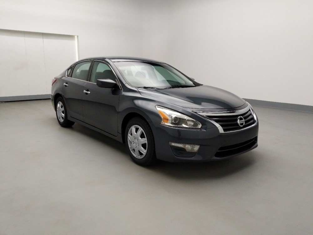 2013 Nissan Altima - Passenger Front Bumper
