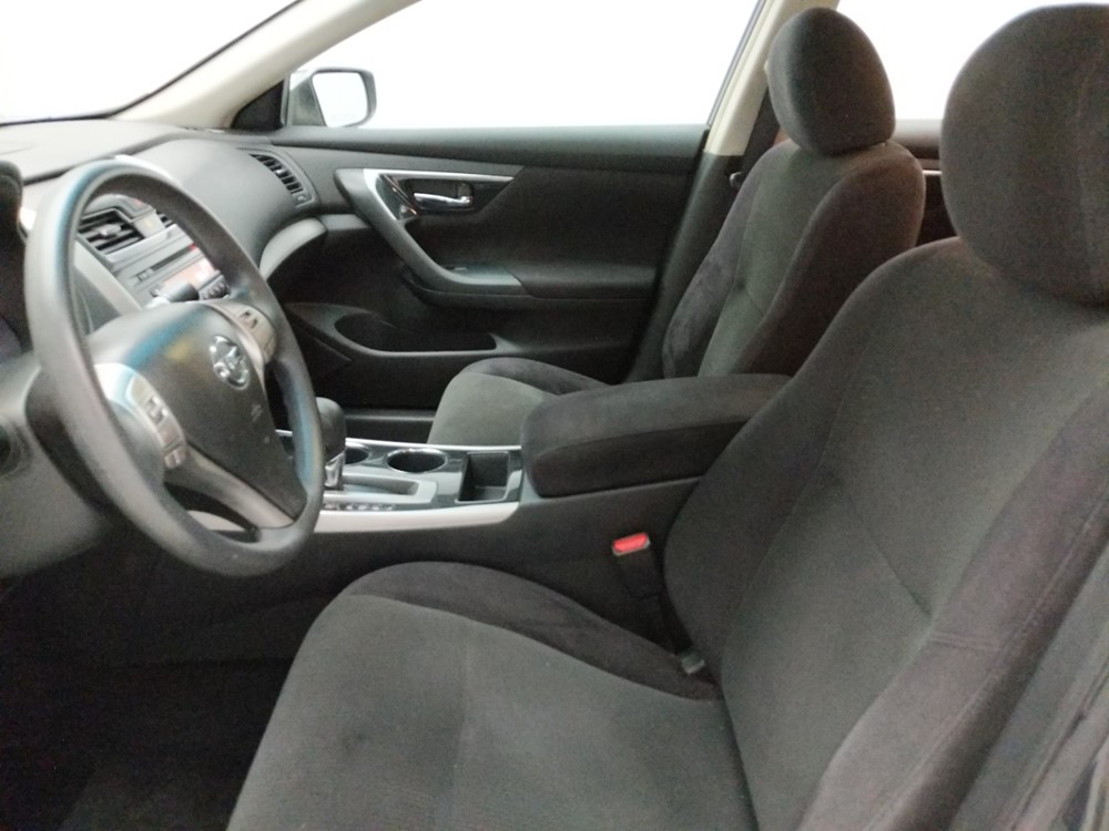 2013 Nissan Altima - Driver Front Seat