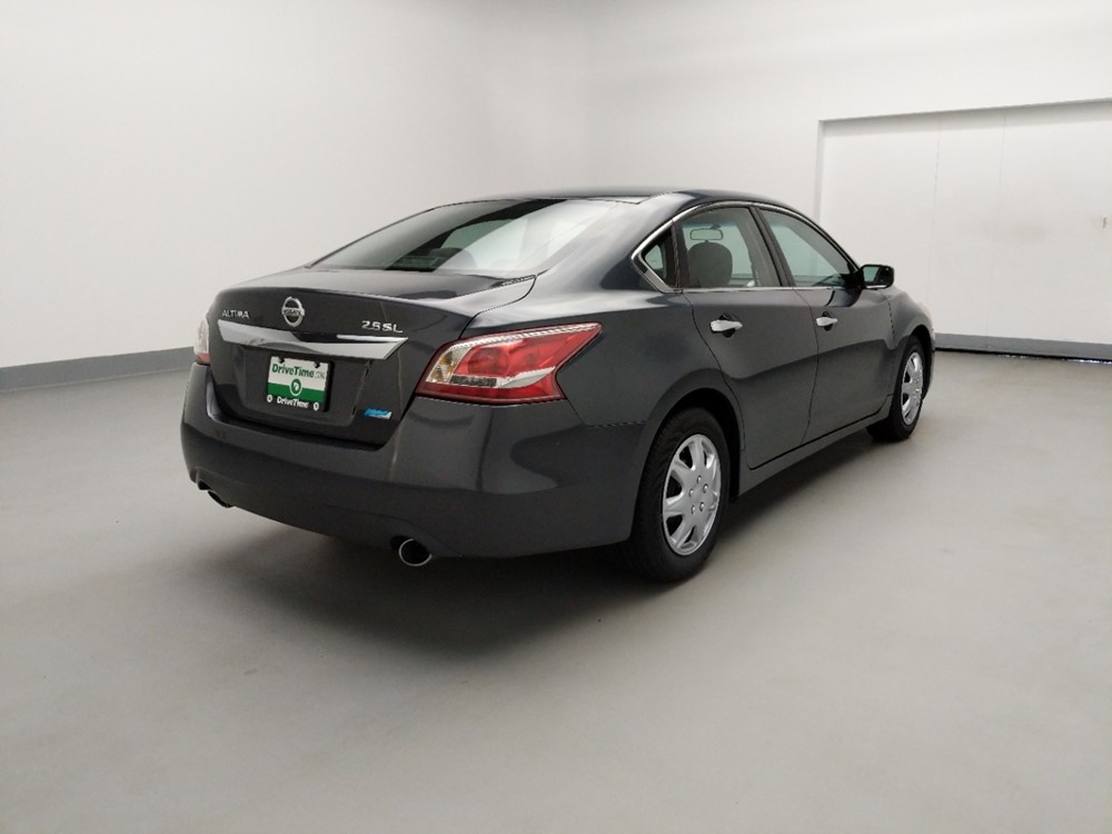 2013 Nissan Altima - Passenger Rear Bumper