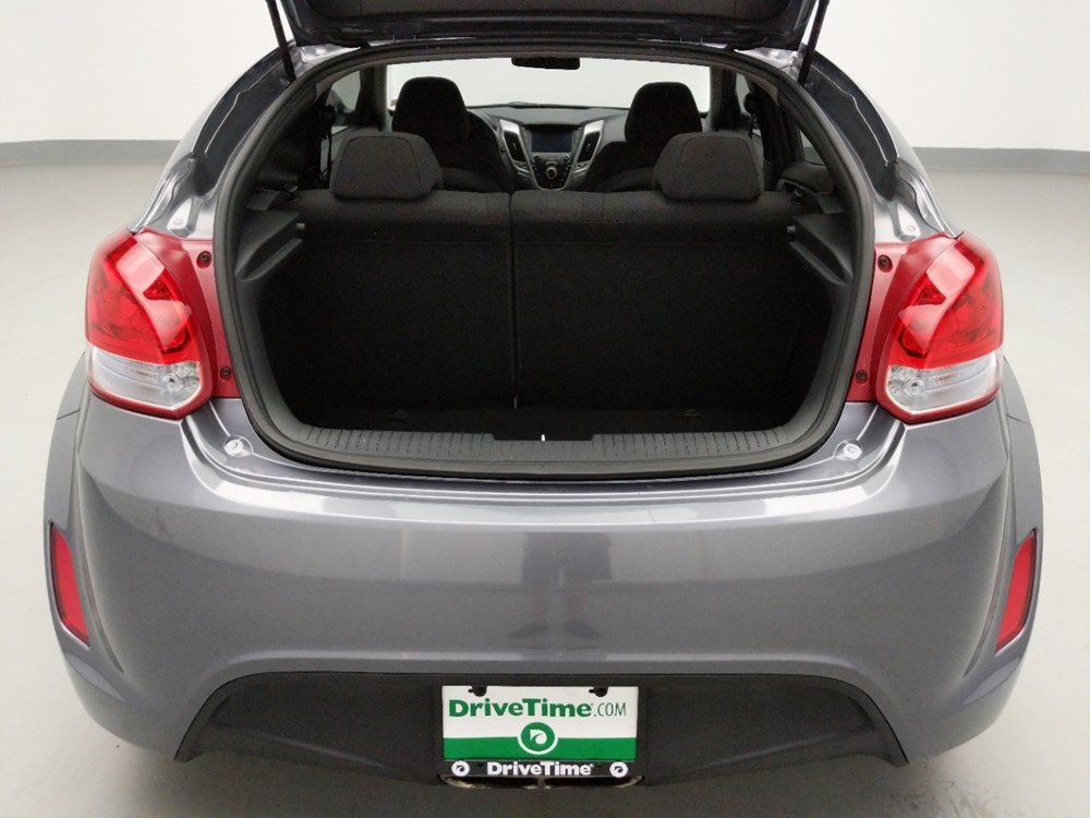 2017 Hyundai Veloster - Trunk