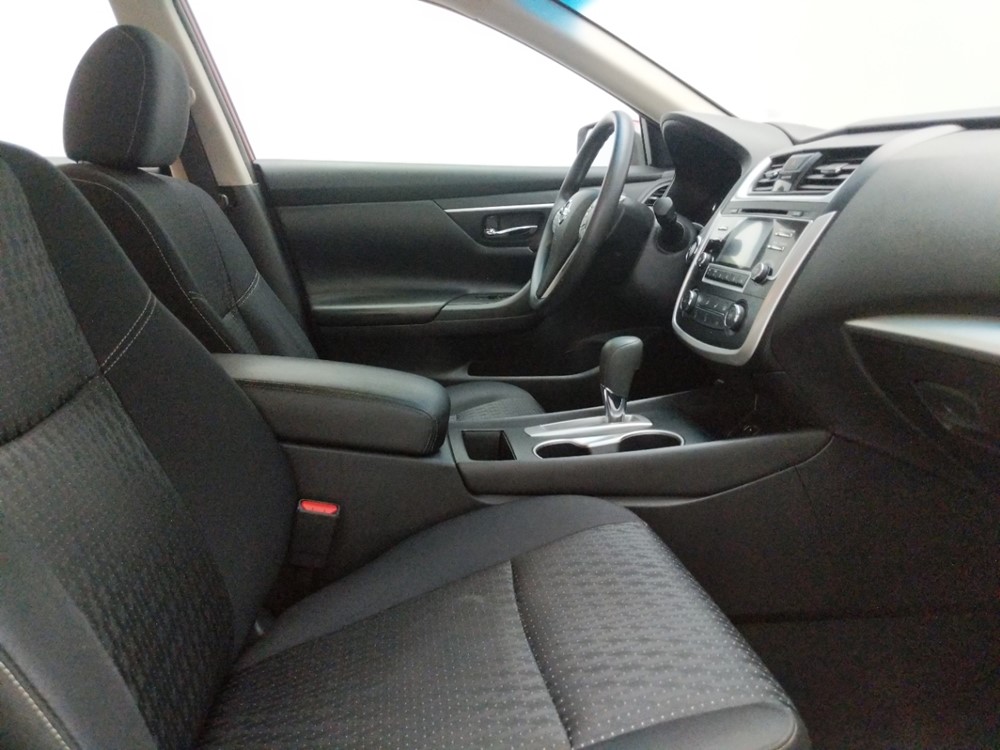 2016 Nissan Altima - Passenger Front Seat