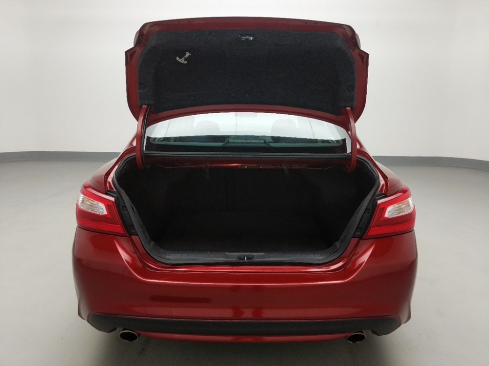 2016 Nissan Altima - Trunk