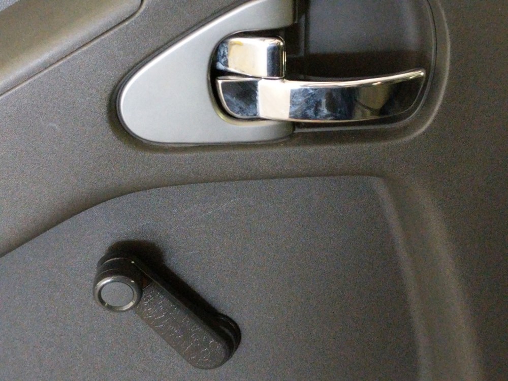 2017 Nissan Frontier - Driver Power Windows/Lock Control