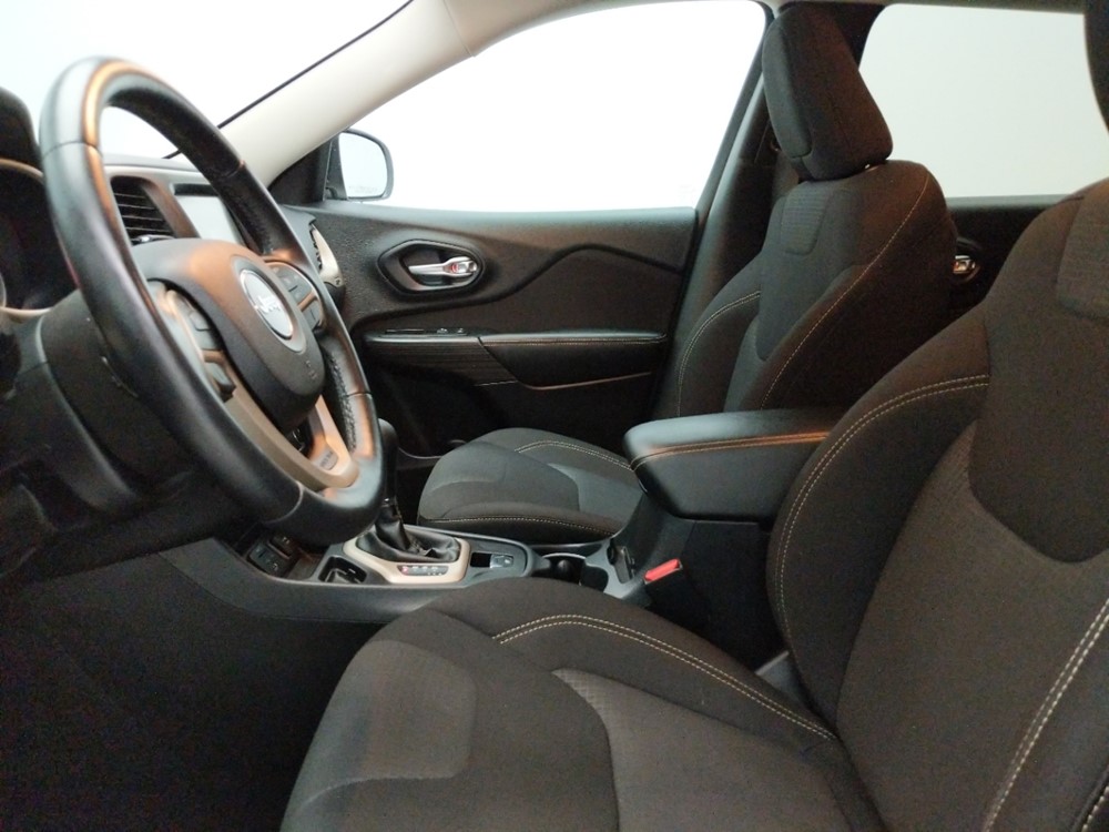 2016 Jeep Cherokee - Driver Front Seat