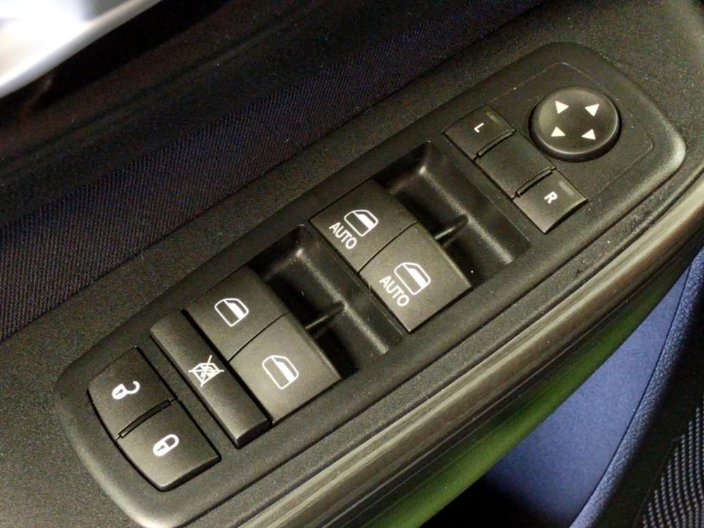 2016 Jeep Cherokee - Driver Power Windows/Lock Control