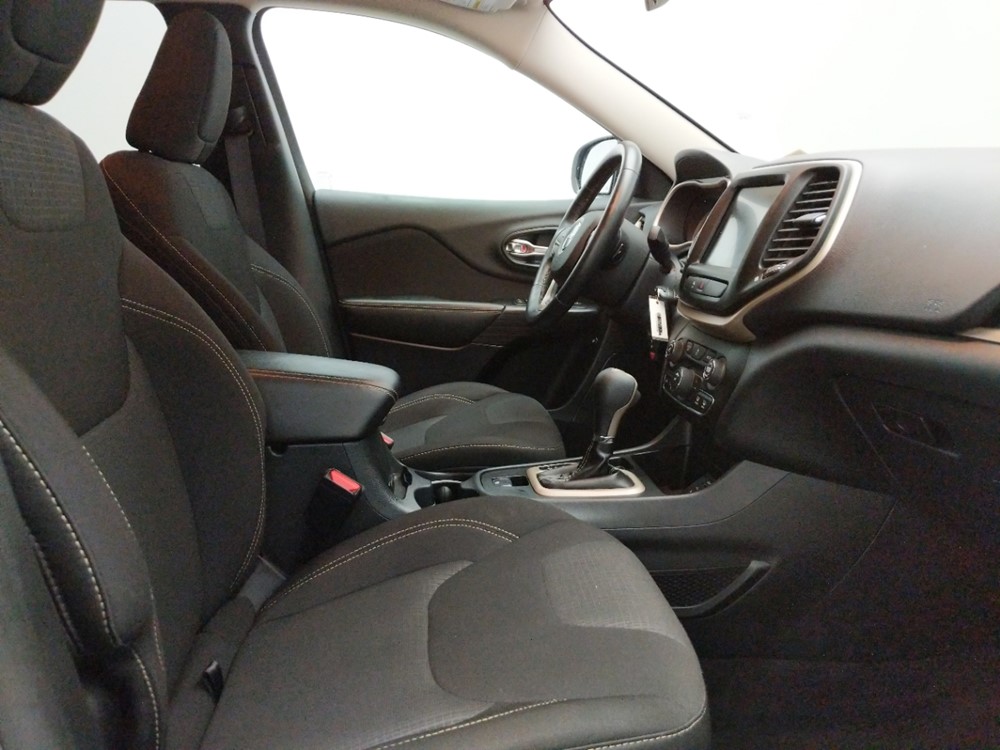 2016 Jeep Cherokee - Passenger Front Seat