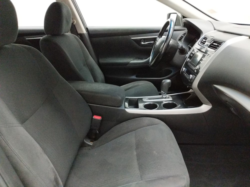 2014 Nissan Altima - Passenger Front Seat