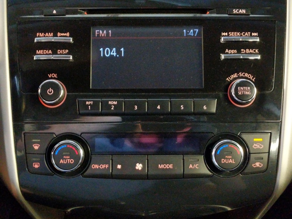 2014 Nissan Altima - Stereo Package