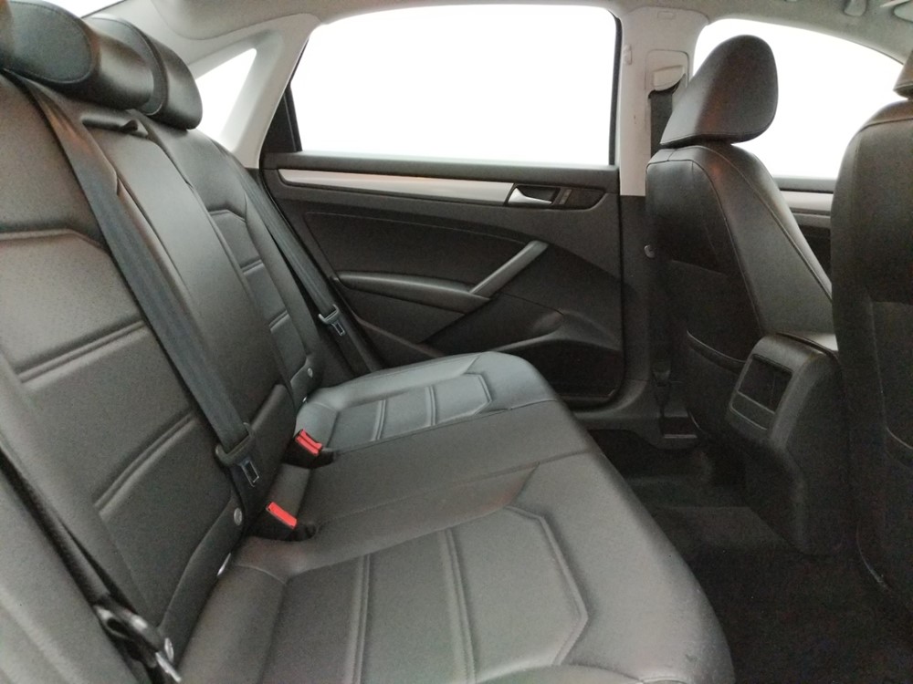 2015 Volkswagen Passat - Passenger Rear Seat