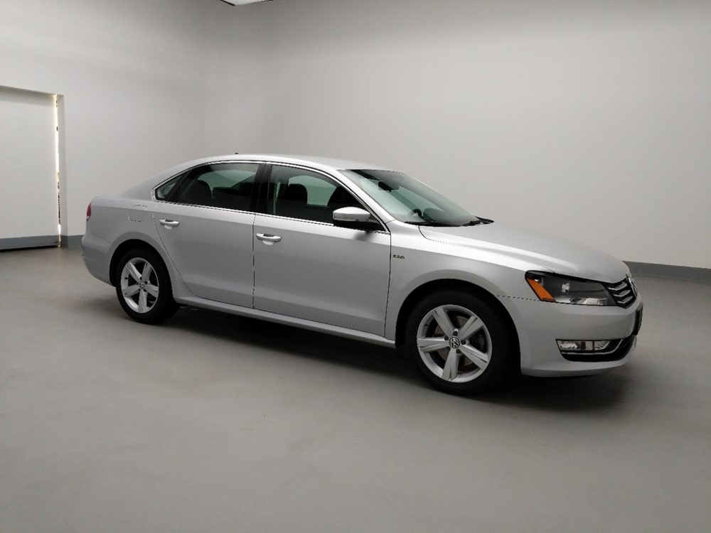 2015 Volkswagen Passat - Passenger Front Side