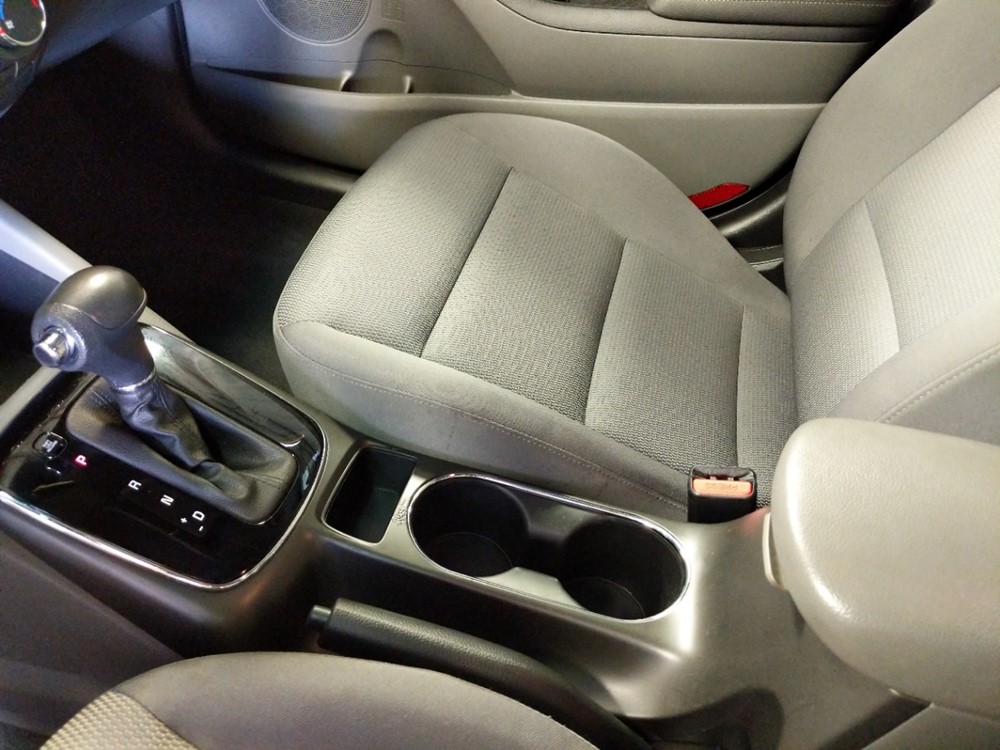 2017 Kia Forte - Center Console/Cup Holders