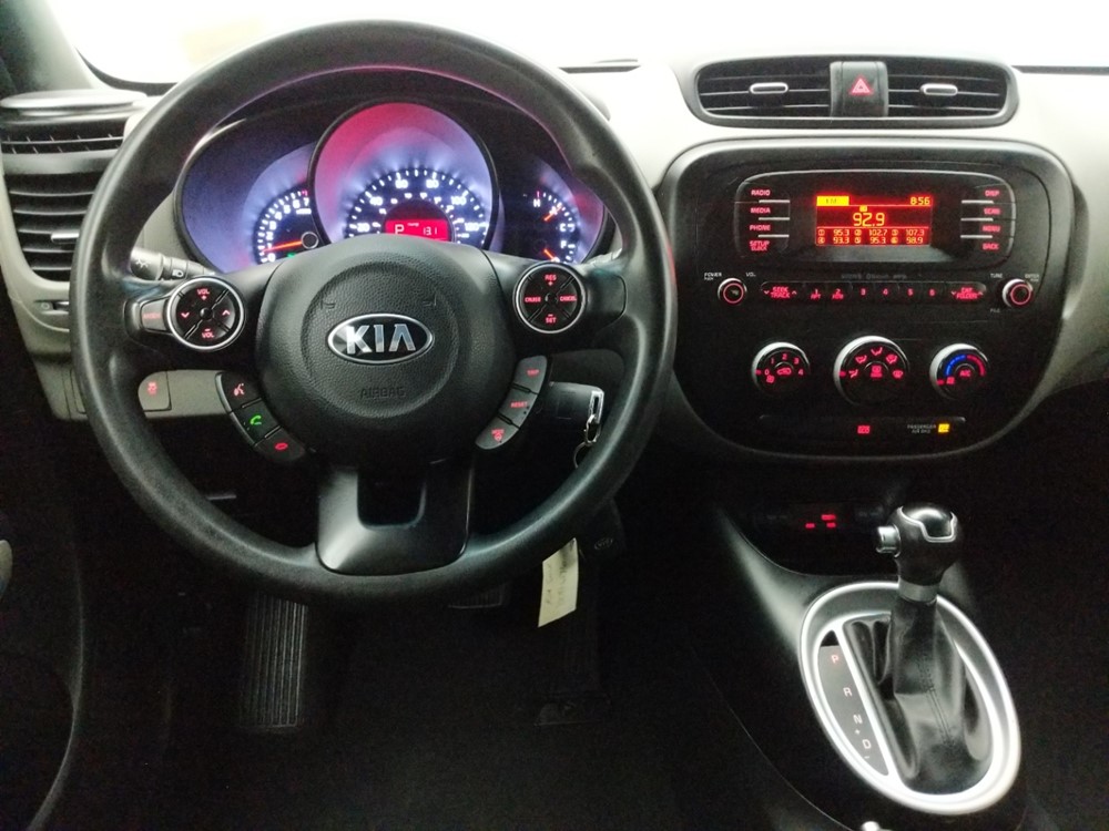 2016 Kia Soul - Driver Dash