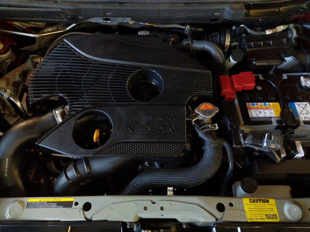 2015 Nissan JUKE - Engine
