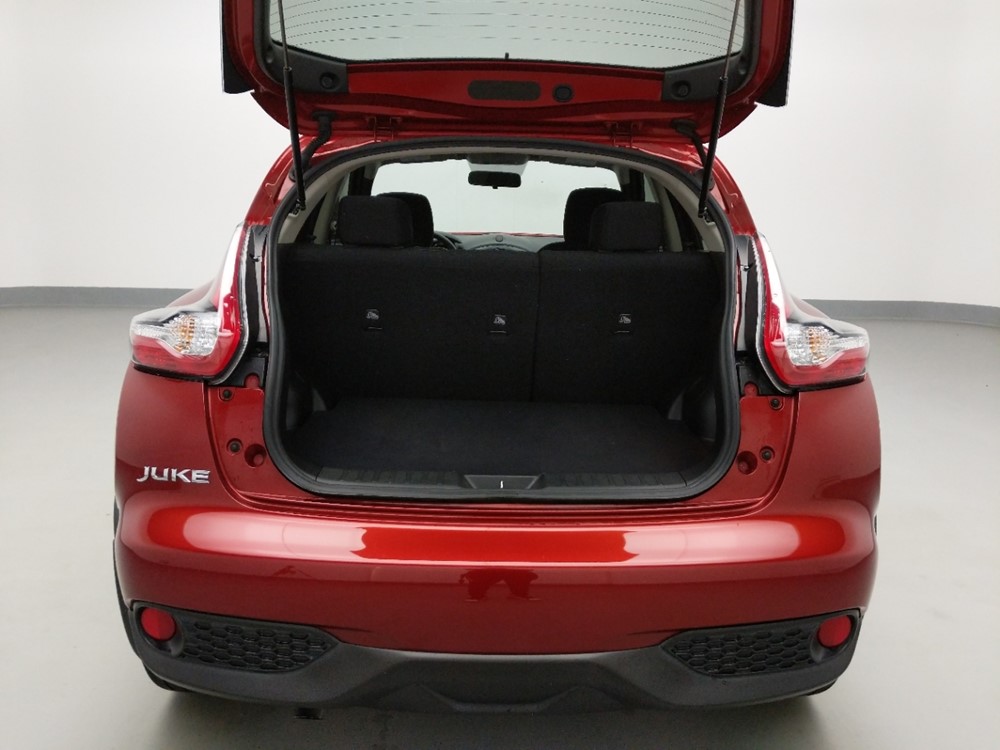 2015 Nissan JUKE - Trunk
