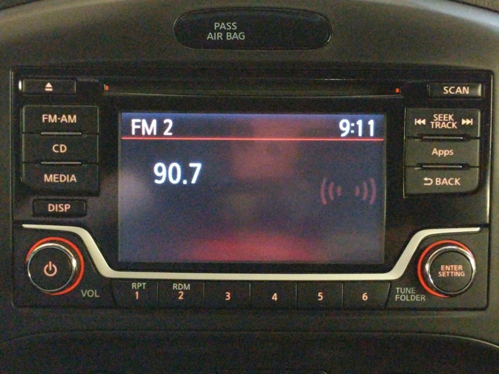 2015 Nissan JUKE - Stereo Package