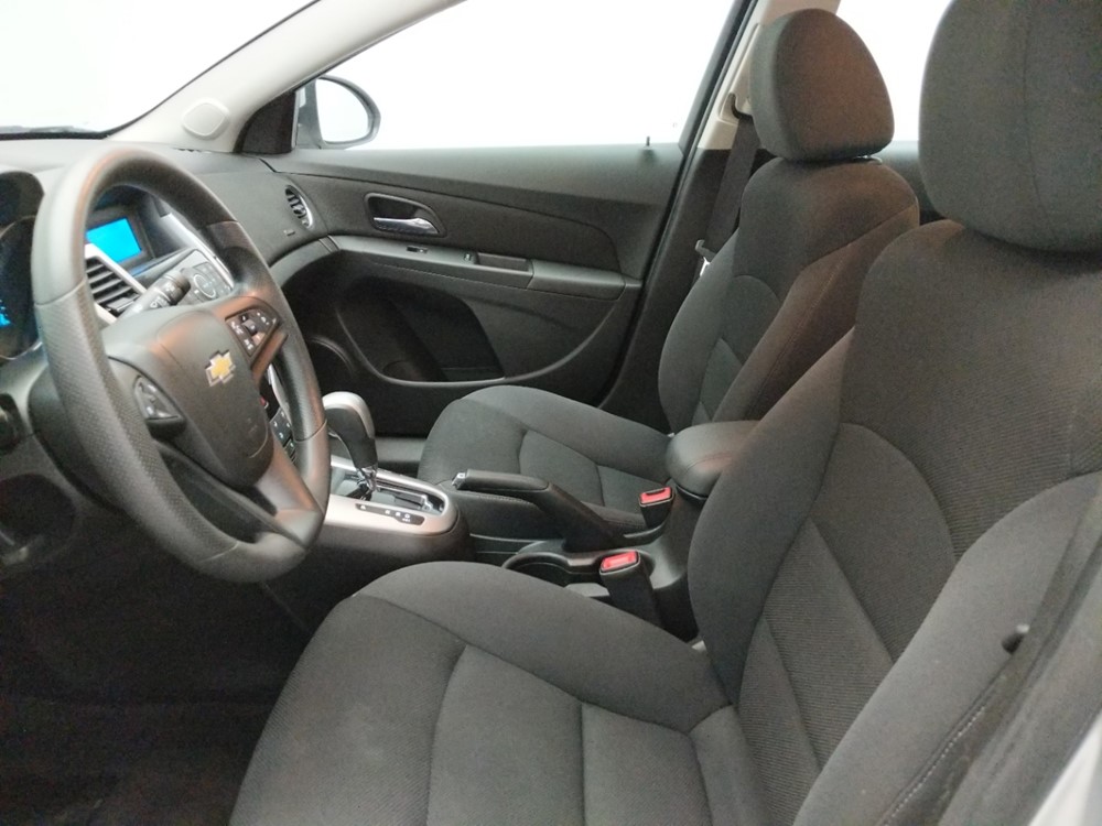 2016 Chevrolet Cruze - Driver Front Seat