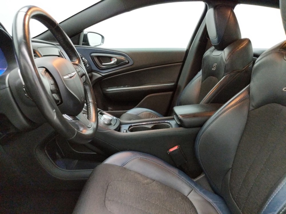 2015 Chrysler 200 - Driver Front Seat