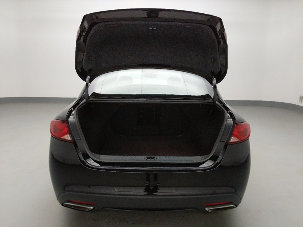 2015 Chrysler 200 - Trunk