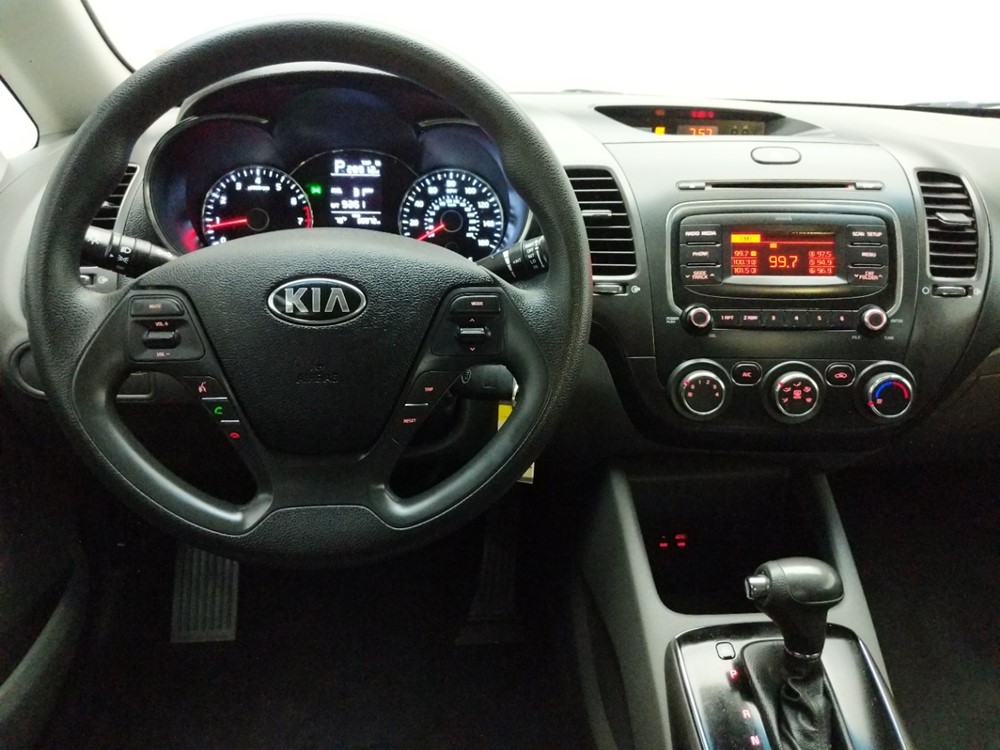 2017 Kia Forte - Driver Dash