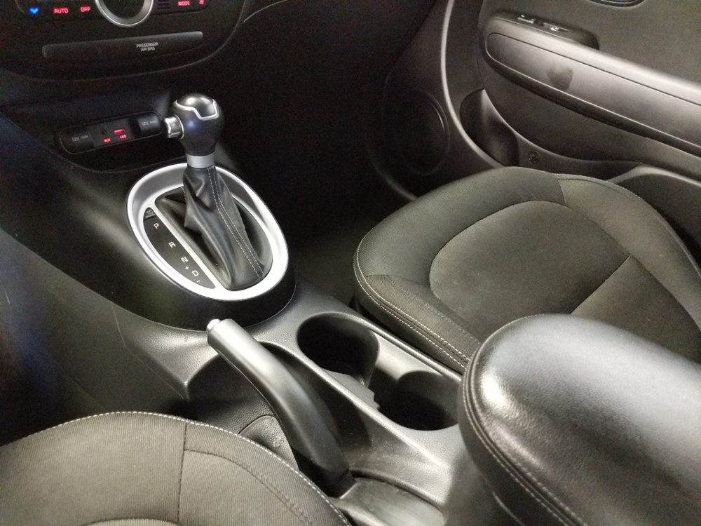 2017 Kia Soul - Center Console/Cup Holders