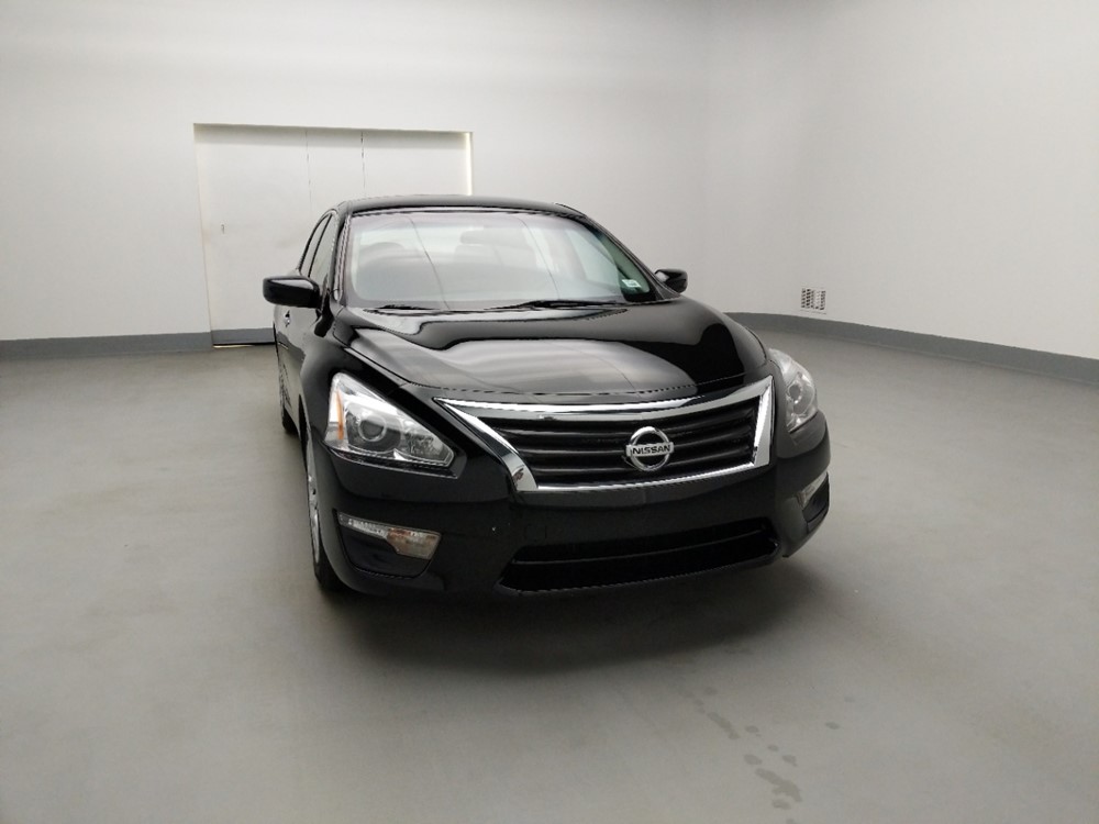 2015 Nissan Altima - Passenger Front Hood