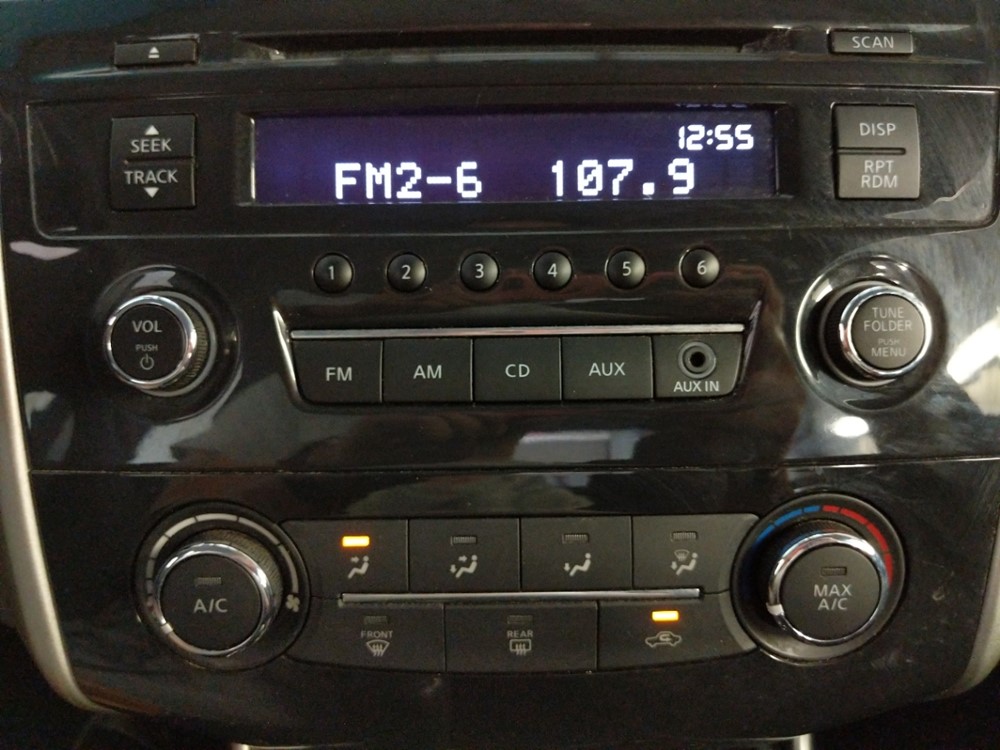 2015 Nissan Altima - Stereo Package