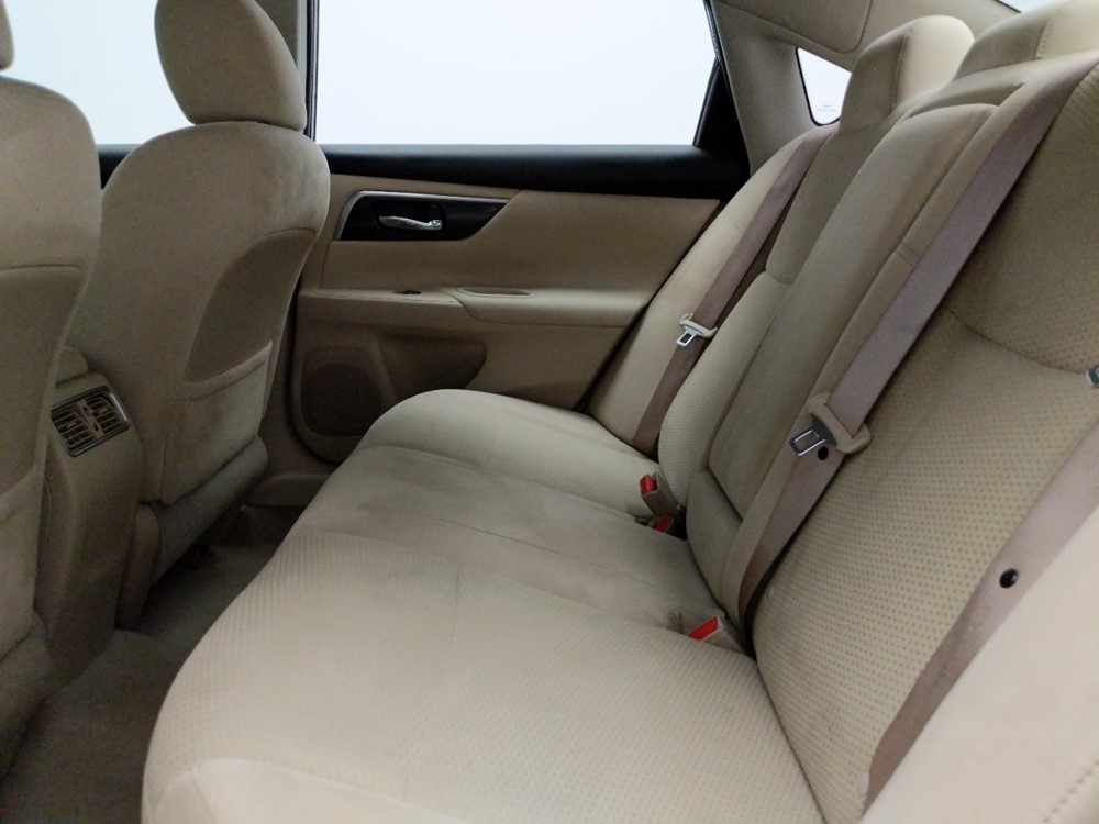 2014 Nissan Altima - Driver Rear Seat