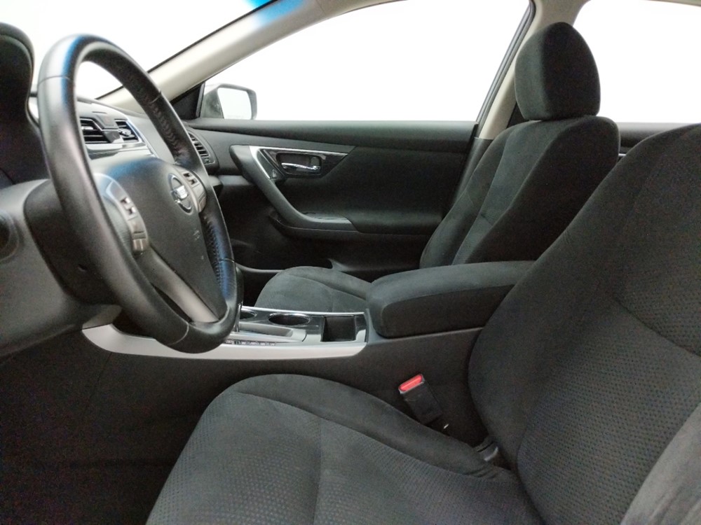 2014 Nissan Altima - Driver Front Seat