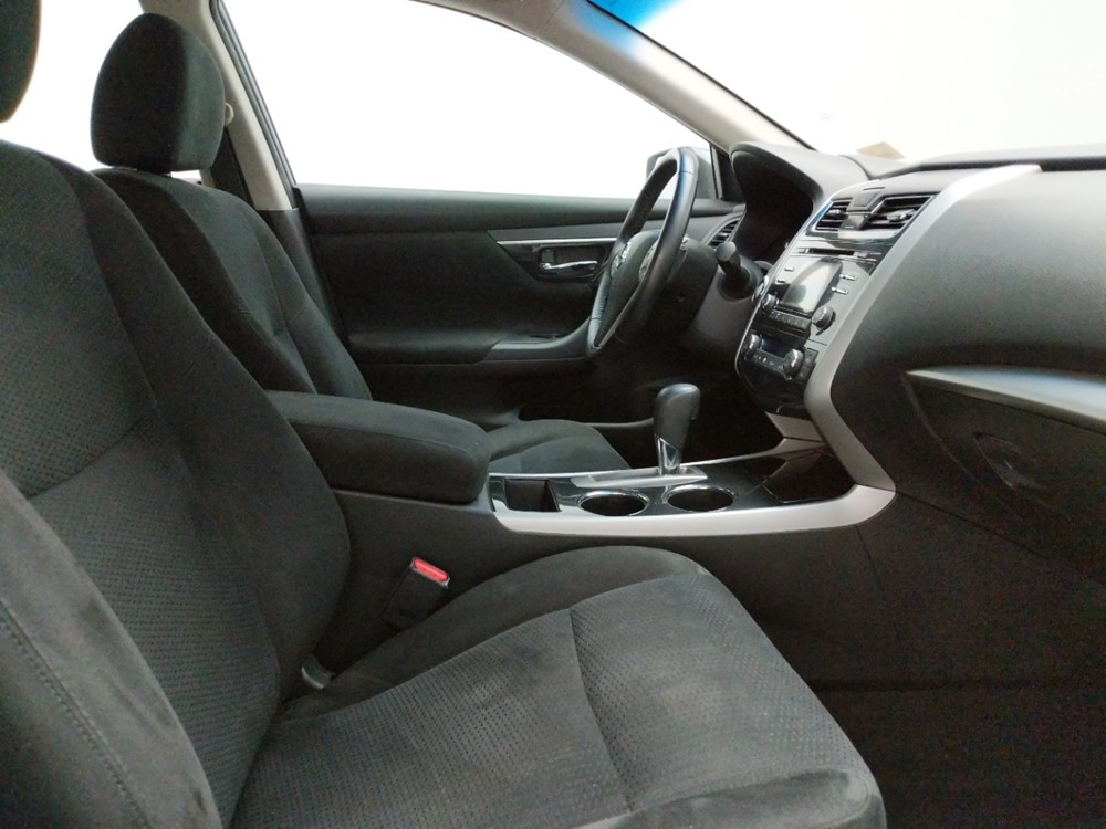 2014 Nissan Altima - Passenger Front Seat