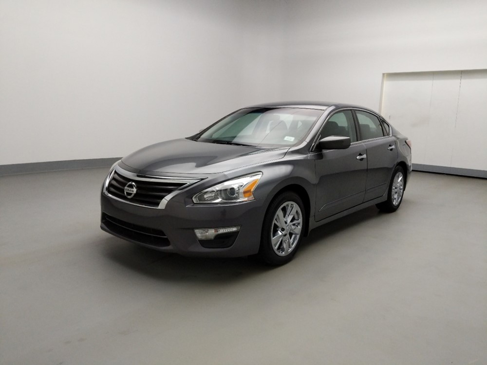 2014 Nissan Altima - Driver Front Bumper