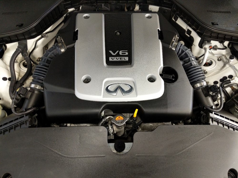 2015 INFINITI Q50 - Engine