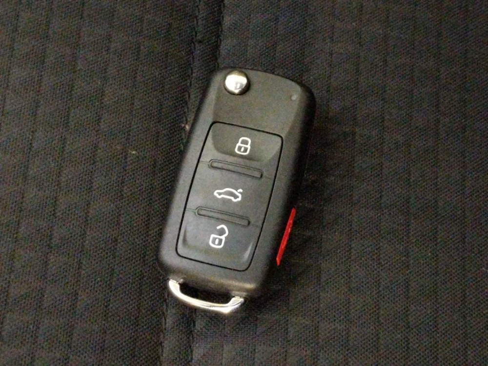 2016 Volkswagen Jetta - Keys