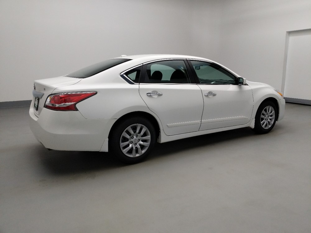 2015 Nissan Altima - Passenger Rear Side