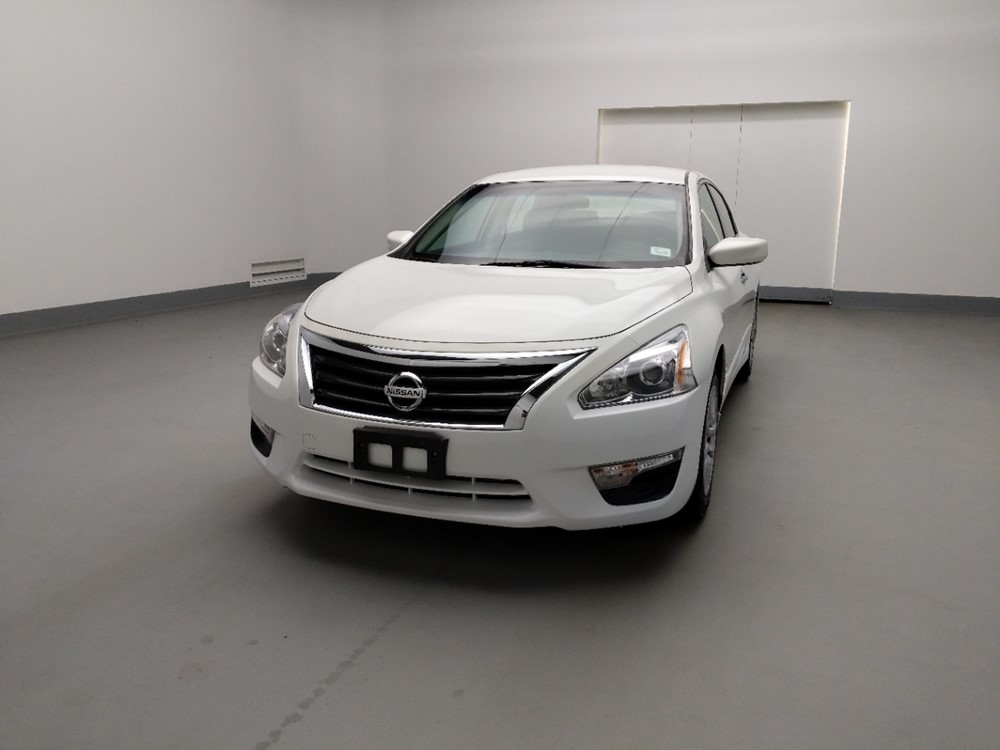 2015 Nissan Altima - Driver Front Hood