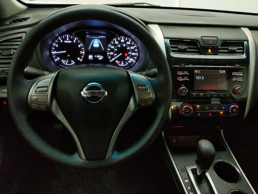 2015 Nissan Altima - Driver Dash