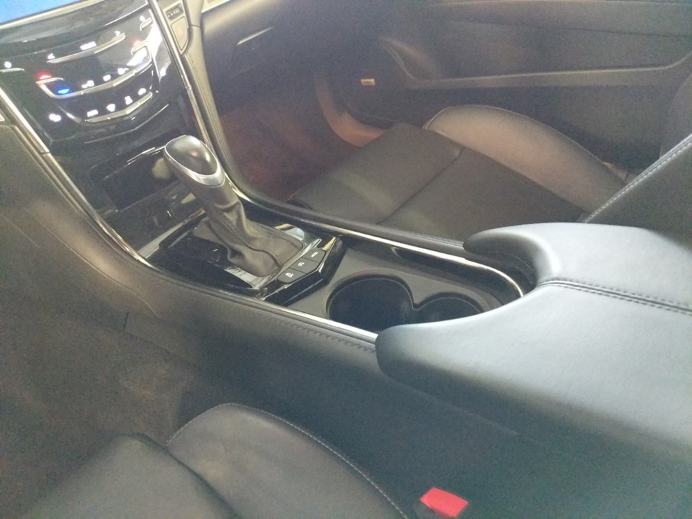 2016 Cadillac ATS - Center Console/Cup Holders