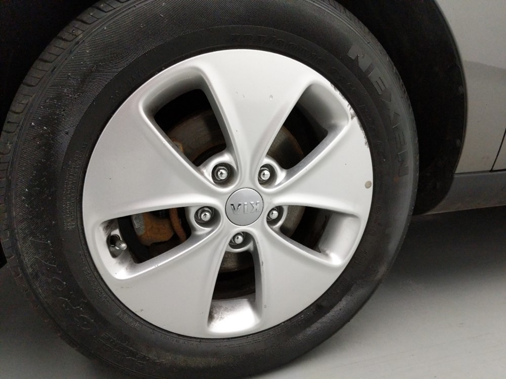 2016 Kia Soul - Wheel