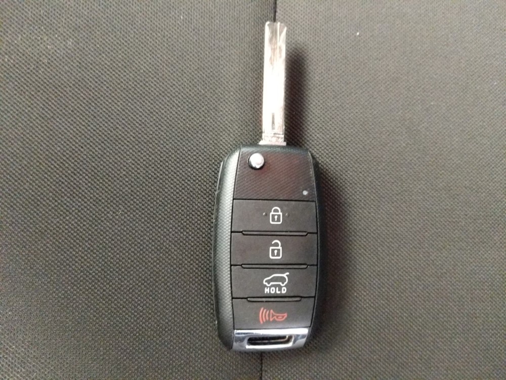 2016 Kia Soul - Keys