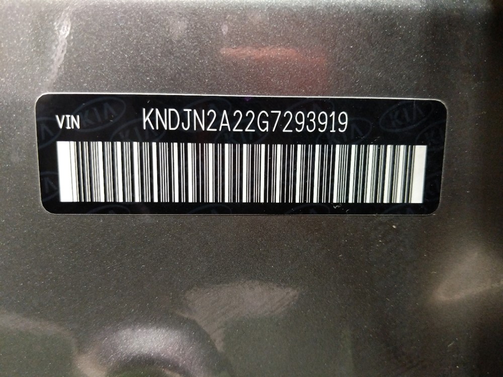 2016 Kia Soul - VIN Plate