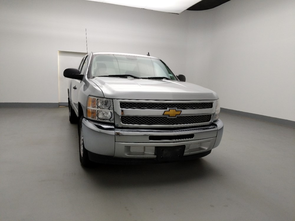 2013 Chevrolet Silverado 1500 - Passenger Front Hood