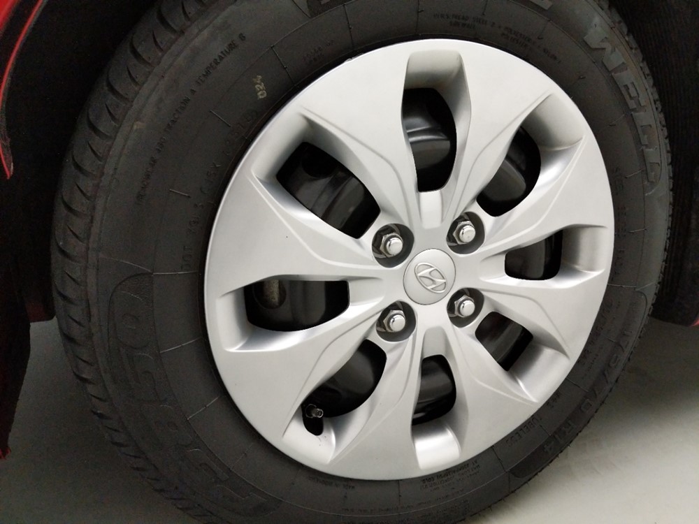 2017 Hyundai Accent - Wheel
